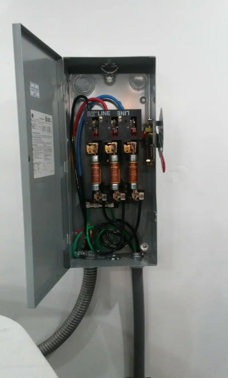Three-phase disconnect switch installed for Electrical Wiring & Rewiring in Keowee Key